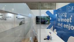 stand-de-twinside-en-fitur